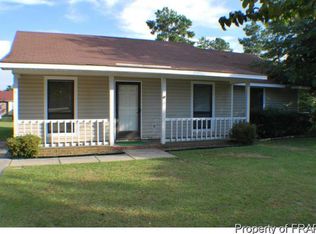 3611 Golfview Rd, Hope Mills, NC 28348