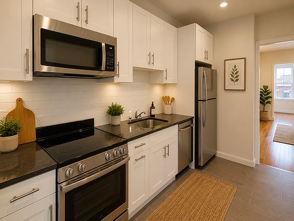 2nd image of 130 Sutherland Rd #L