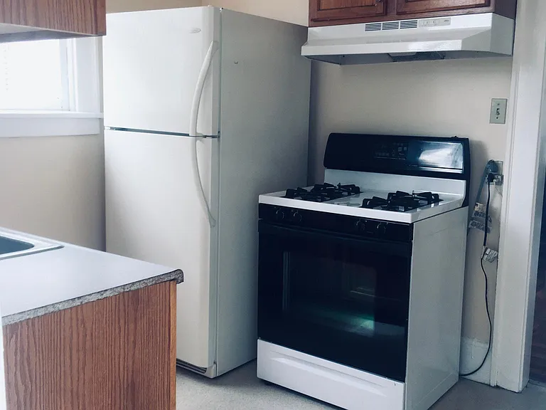 4410 Verne Ave #1 — Photo 2