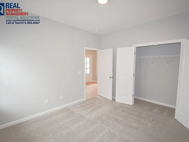1142 Bluecreek Cir — Photo 22
