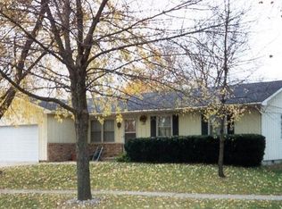 2007 Clover Ln, Champaign, IL 61821