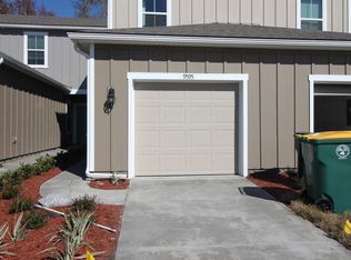 9595 Star Dr, Jacksonville, FL 32256