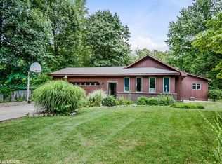 1605 S 15th St, Niles, MI 49120