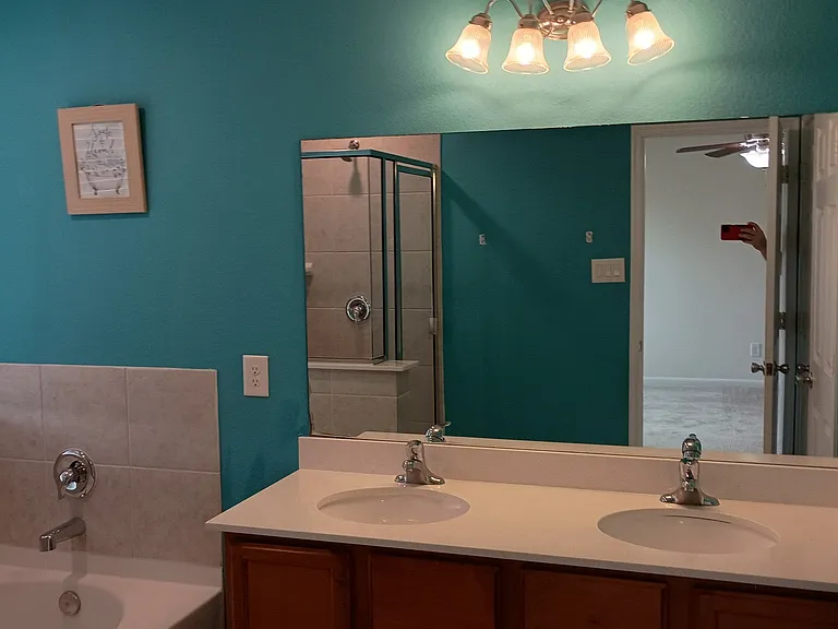 4018 Fernglade Dr — Photo 21