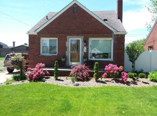 735 Merrill Ave, Lincoln Park, MI 48146