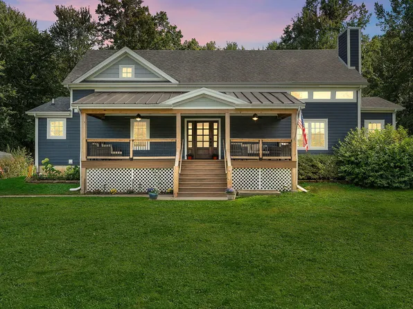 376 E 1300 N, Chesterton, IN 46304