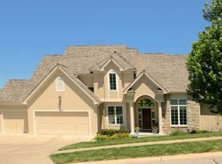 2680 W 161st Ter, Stilwell, KS 66085