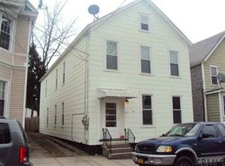 13 Close St, Schenectady, NY 12307