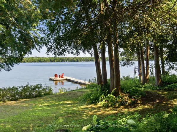 100 Pinewood Blvd, Kawartha Lakes, ON K0M 2T0
