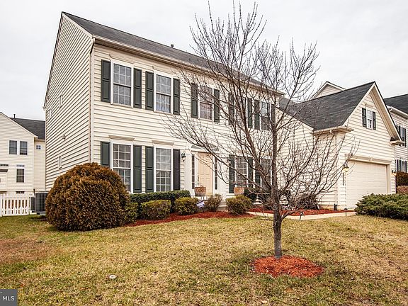 2nd image of 9202 Harvest Oak Dr
