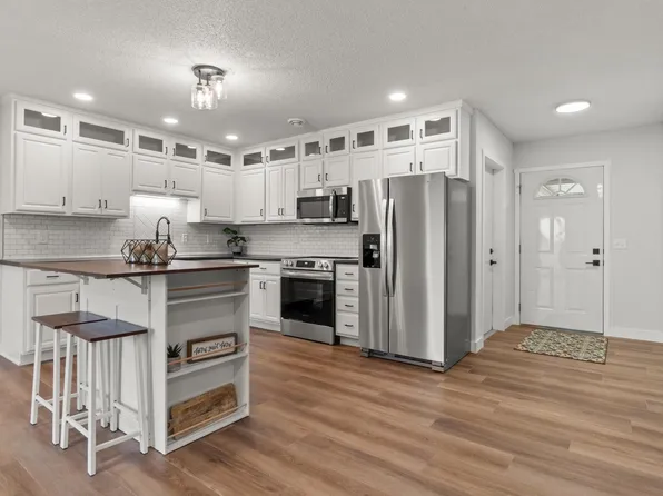 920 Portland St, Villard, MN 56385