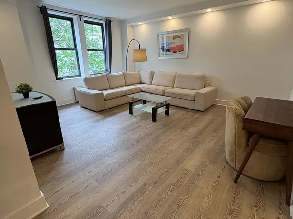 45 West 81st Street image 1 of 14