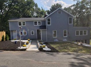 26 Sunset Trl, Denville, NJ 07866