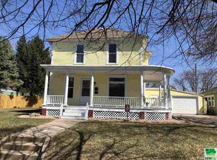 18 Forest Ave, Vermillion, SD 57069