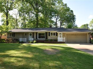40 Gillian Ln, Youngstown, OH 44511