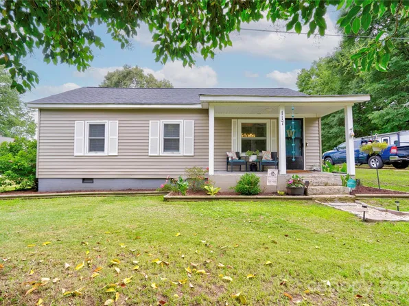 117 Pineland Ave, Boiling Springs, NC 28152