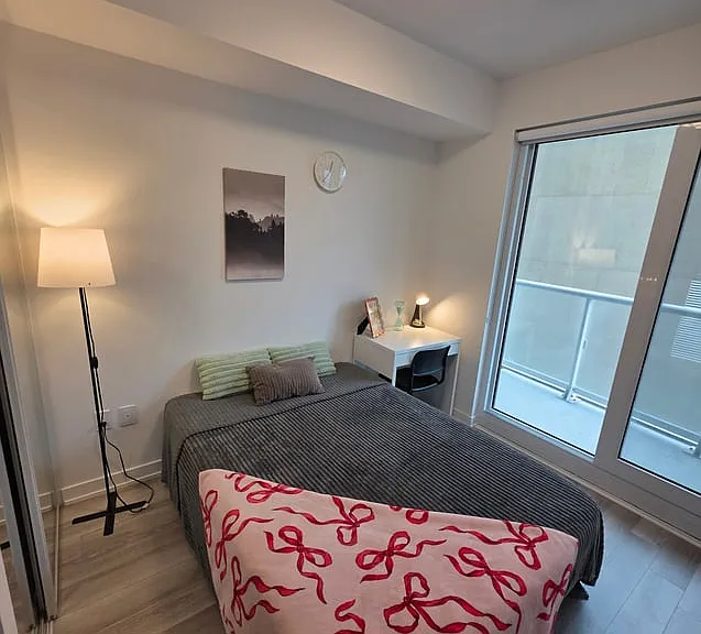 230 Simcoe St #1334A — Photo 2