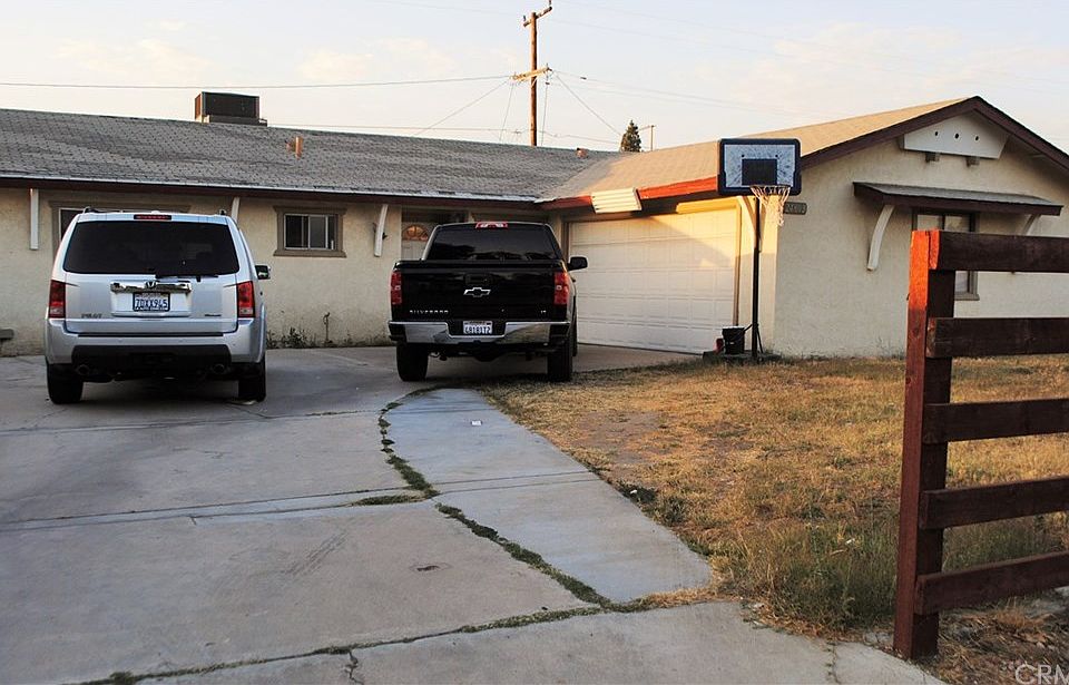 1st image of 24802 Ramona Ln