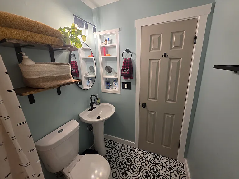 428 Gladstone Rd — Photo 11