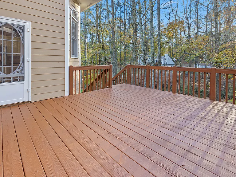 495 Pine Bough Ct — Photo 9