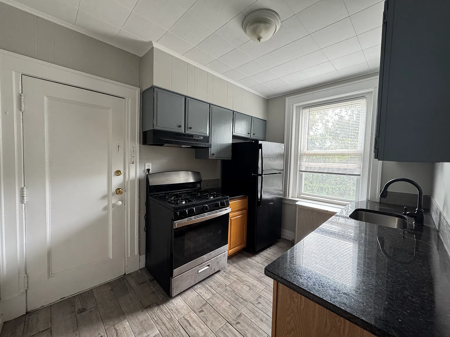 1 bed, $1,525 — Photo 3