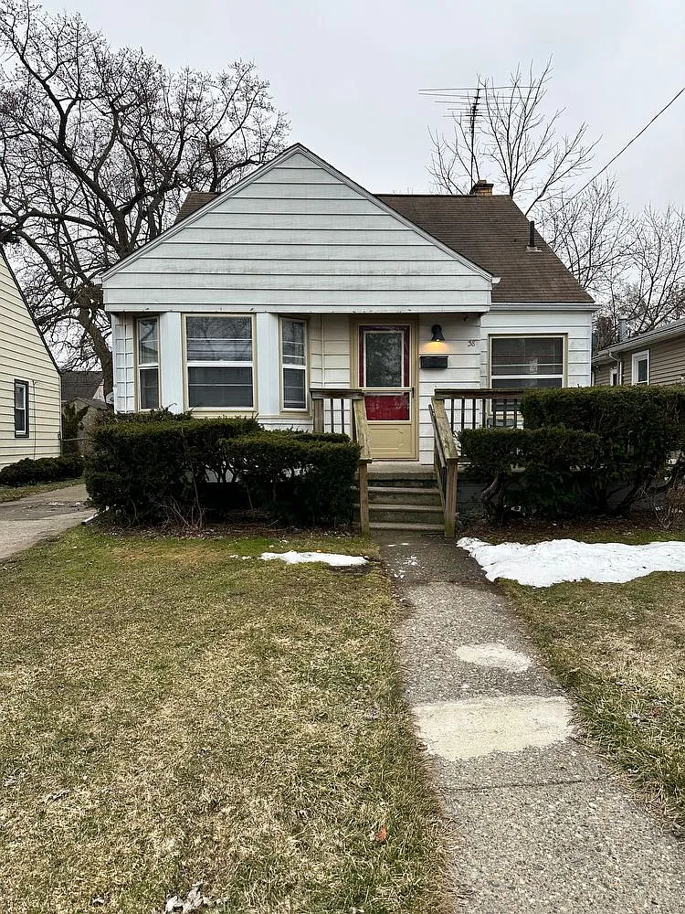 38 E Strathmore Ave photo 1
