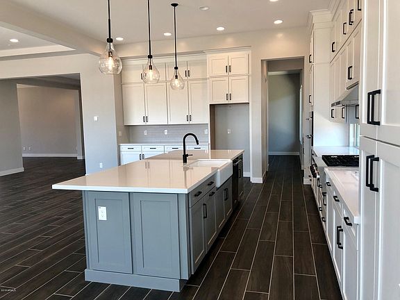 5th image of 2733 E Kesler Ln