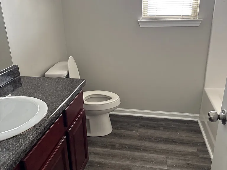 2213 Grandwood Ln — Photo 17