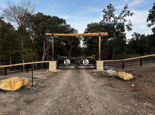 18 Hagan Ln, Rhineland, MO 65069