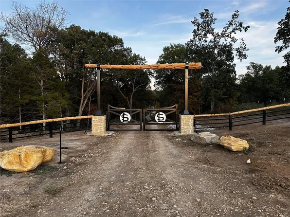 6 Hagan Ln, Rhineland, MO 65069