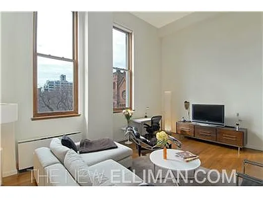 Rented by Douglas Elliman | media 14