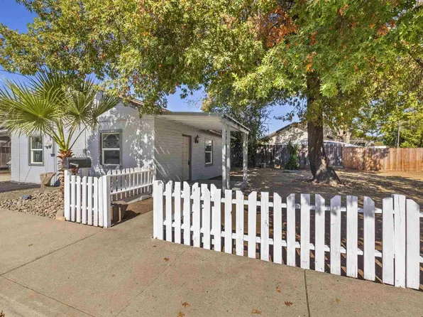 152 N Bryan Ave, Oakdale, CA 95361