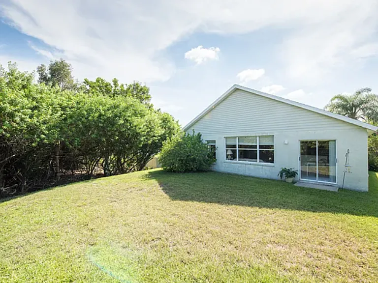 838 Addison Dr NE — Photo 22