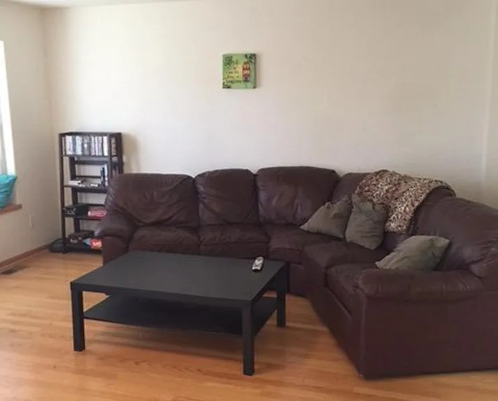 1001 Cuerto Ln #B — Photo 1