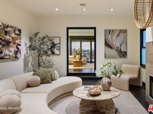 3654 Holboro Dr, Los Angeles, CA 90027