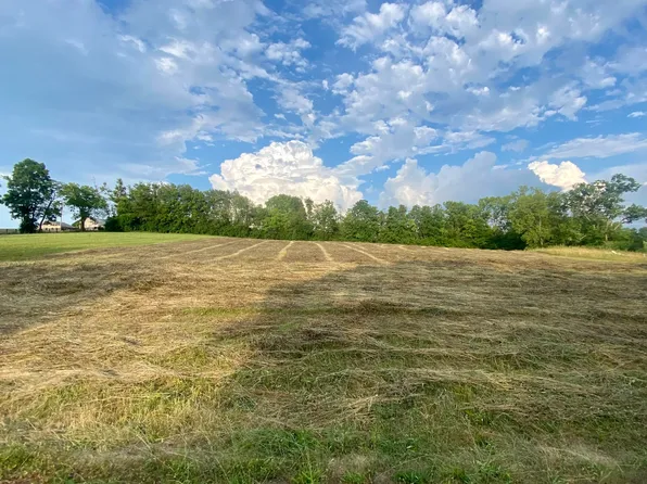 42 Desha Pt, Cynthiana, KY 41031