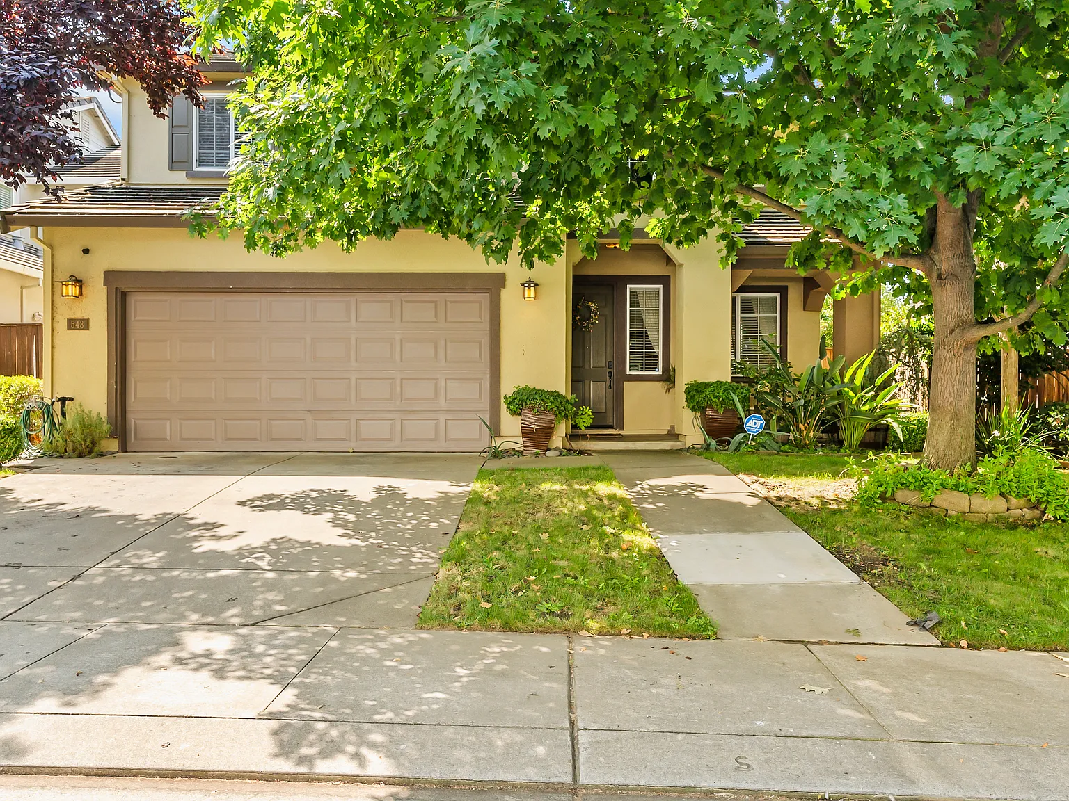 5 bed, 2788 sqft, $4,300 — Photo 1