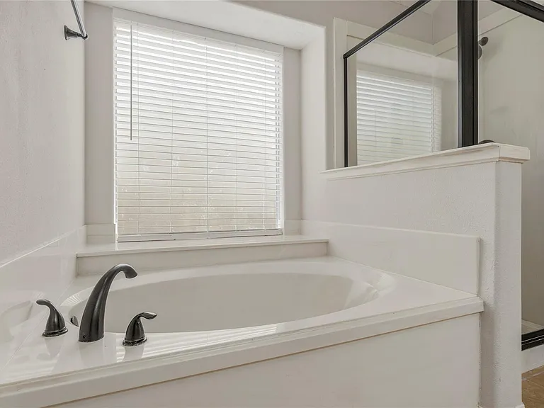 210 Leisure Dr — Photo 21