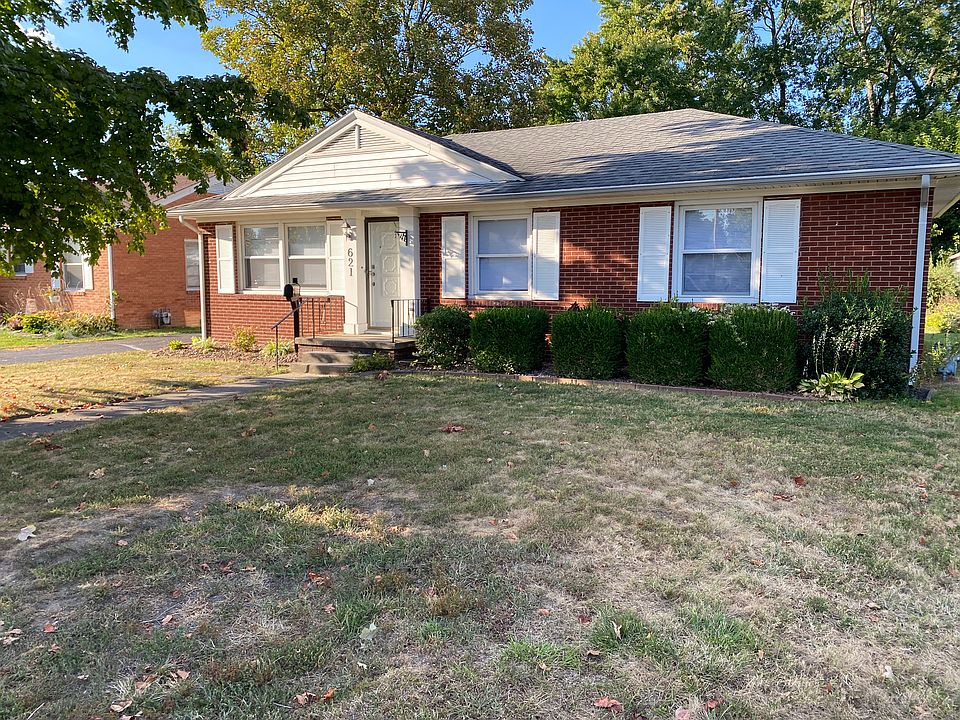 1st image of 621 Lafayette Dr