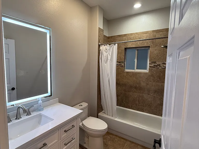 165 Brookside Ct — Photo 17