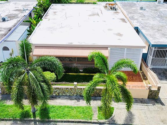 2nd image of 1 Urb Flamboyanes Ave #3
