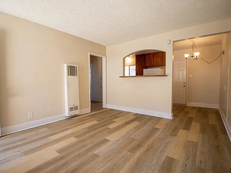 850 S Rosemead Blvd — Photo 6