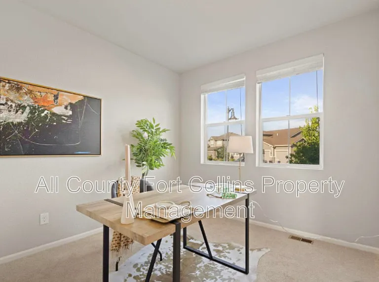 5217 Alberta Falls St — Photo 4