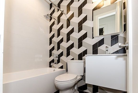 5th image of 302 Stanhope St #4