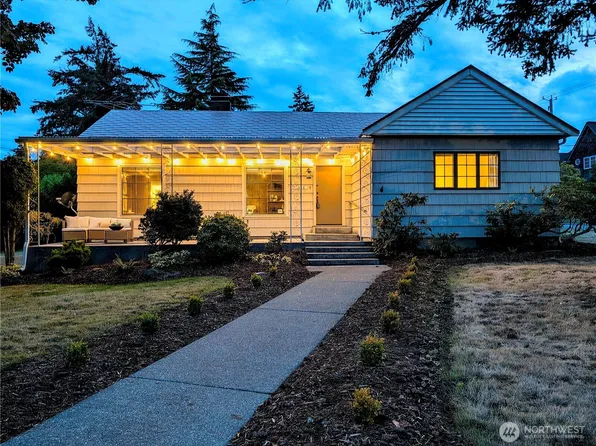 1635 Madison, Port Townsend, WA 98368