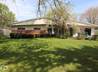 2940 Westland Dr, Port Huron, MI 48060