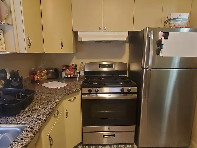 6865 Amherst St — Photo 3