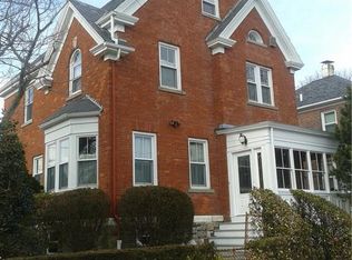 490 Broadway, Newport, RI 02840