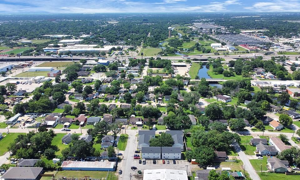 500 W Pitts Ave Pasadena TX Zillow