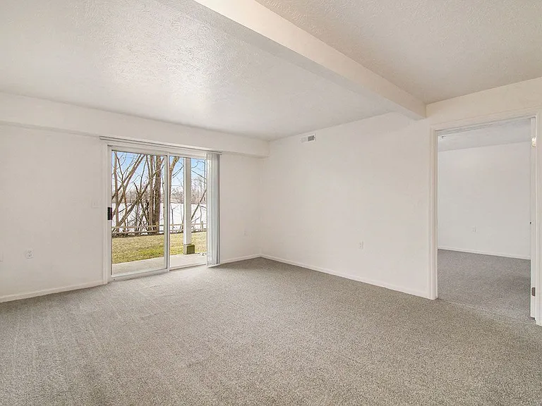 Canal 2 Apartments — Photo 24